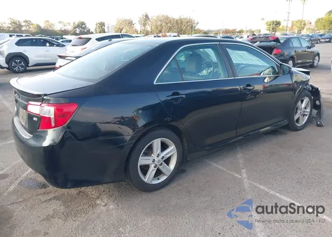 2012 Toyota Camry Se z USA, uszkodzony, nr VIN 4T1BF1FK5CU014636